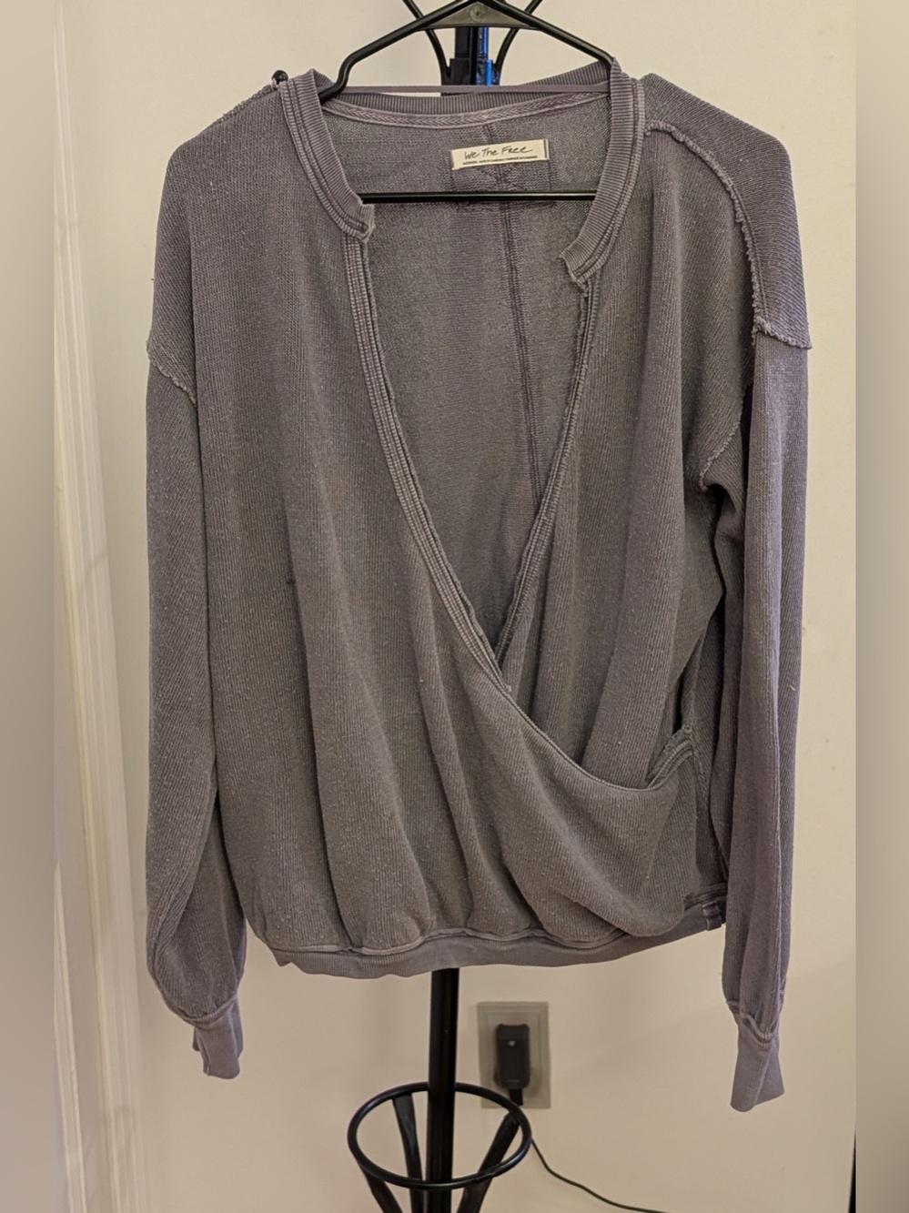 We The Free Gray Wrap-Front V-Neck Pullover Sweatshirt Size Medium